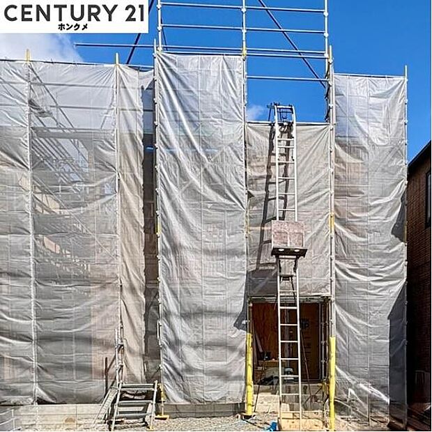 コチラは別アングルからの外観写真です。