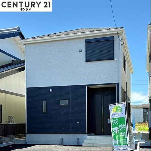 コチラは別アングルの外観写真です。