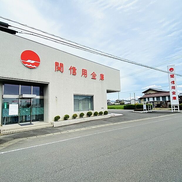 関信用金庫三輪支店まで1436m
