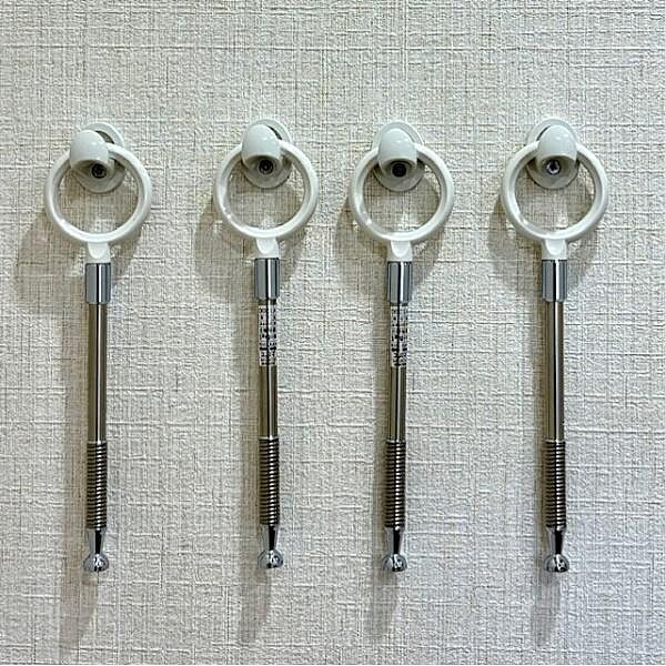ジョイント部屋干し金具が4つ付です。
