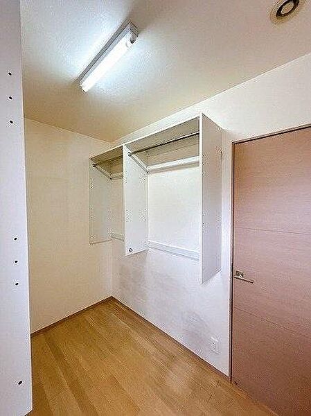 こちらは1階にある便利な納戸です。