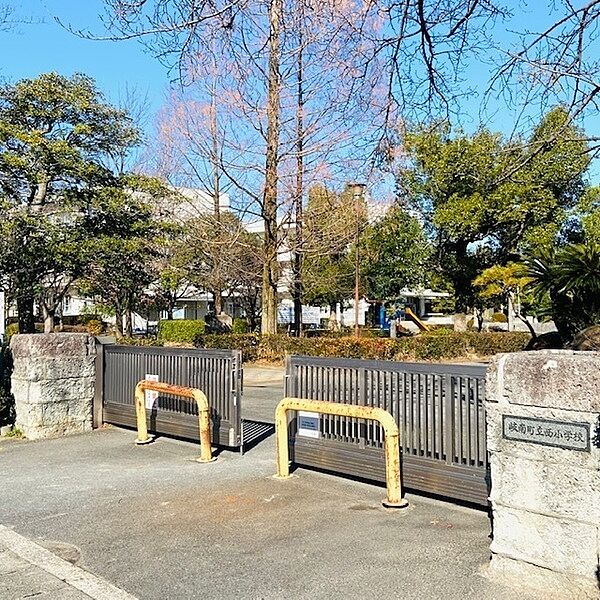 岐南町立西小学校まで1870m