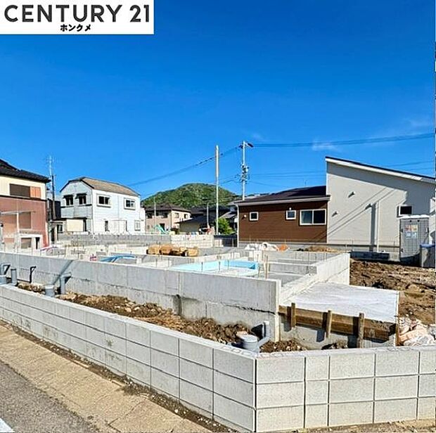 コチラは別アングルから見た外観写真です。