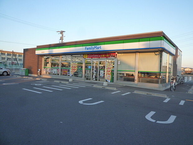 ファミリーマート岐阜西改田店まで661m