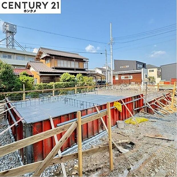 コチラは別アングルから見た外観写真です。
