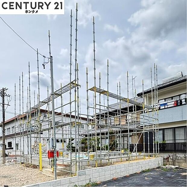コチラは別アングルから見た外観写真です。