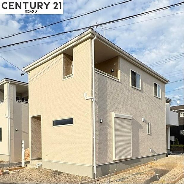 コチラは別アングルから見た外観写真です。