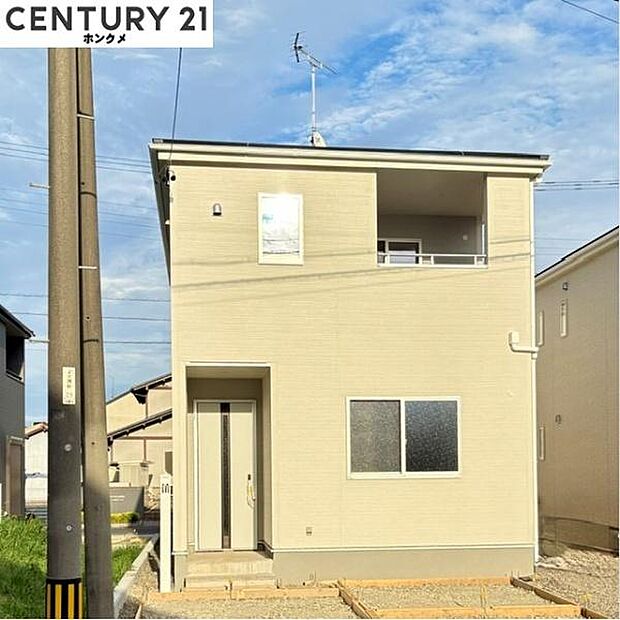 コチラは別アングルから見た外観写真です。