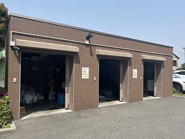 ごみ置き場