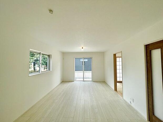 南向きの明るいリビング