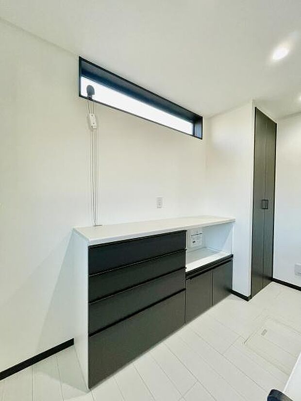 ＜収納／Strage＞キッチンカップボード付き