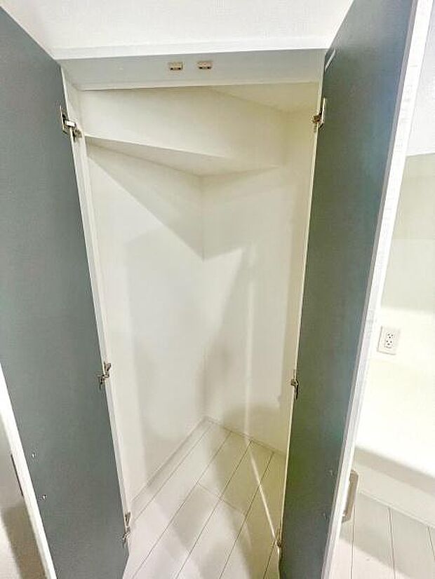 備蓄にも便利なパントリー