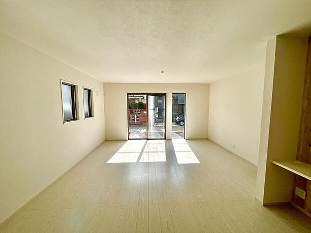 南向きの明るいリビング