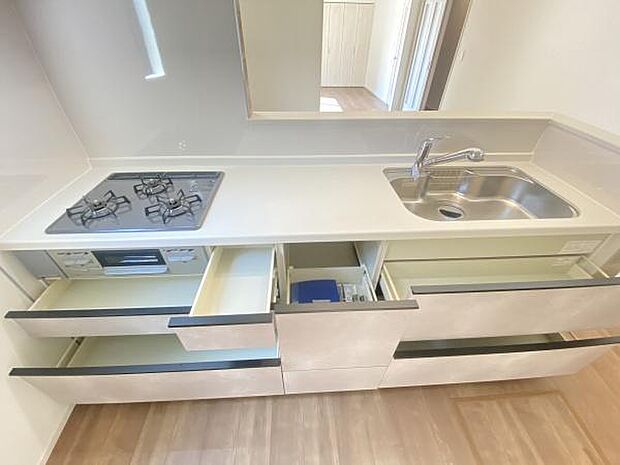 使い勝手の良いスライド収納