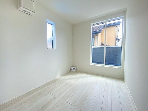 4.4帖の洋室