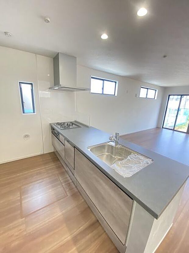 人気の対面キッチン！