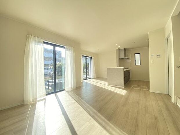 南向きの明るいリビング