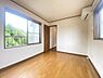 子供部屋：2面採光で陽当たり・風通し良好
