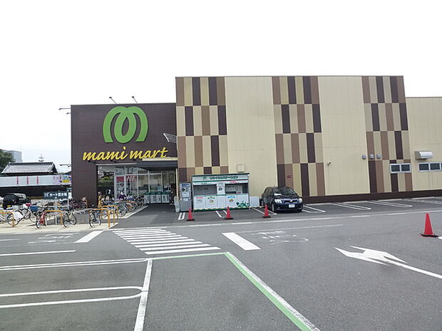 マミーマート松戸古ヶ崎店まで600m、徒歩約8分毎日のお買い物に便利ですね♪