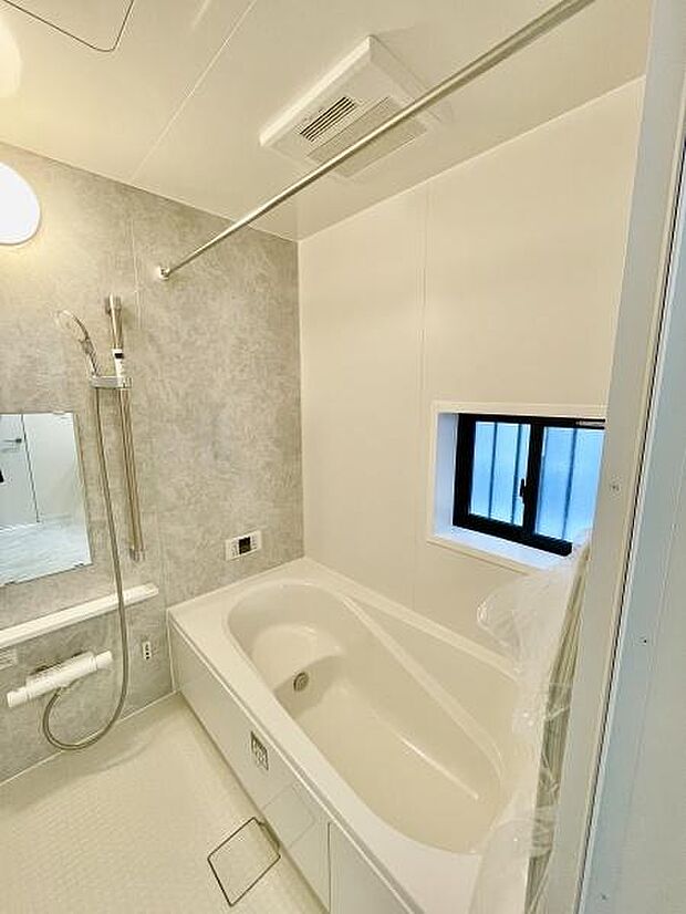 追い炊き機能、浴室暖房乾燥機能付き