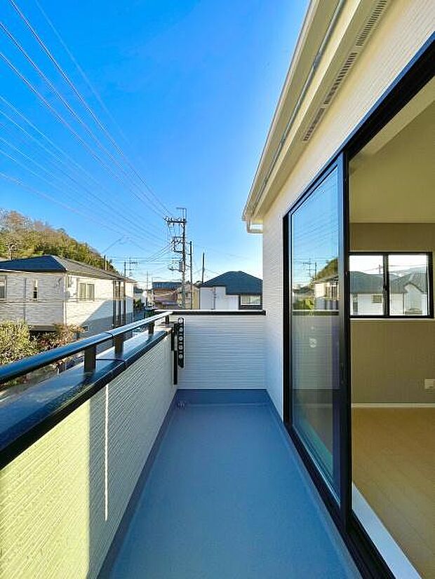 東向きバルコニー