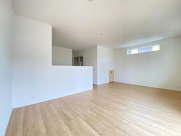 3面採光で陽当たり良好!!