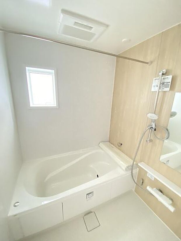 換気に嬉しい窓付き!