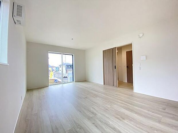 2面採光で陽当たり良好!