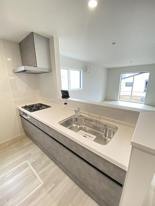 人気の対面型オープンキッチン!