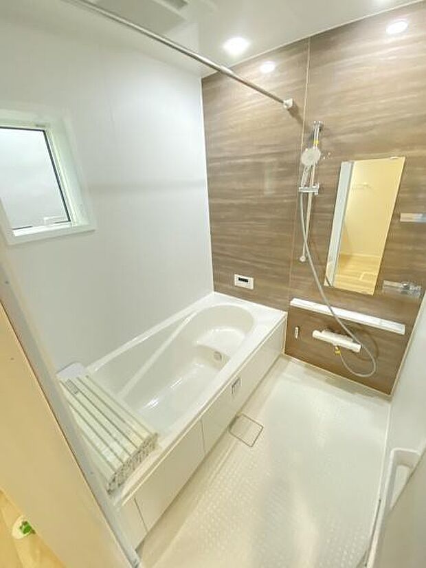 換気に嬉しい窓付き!