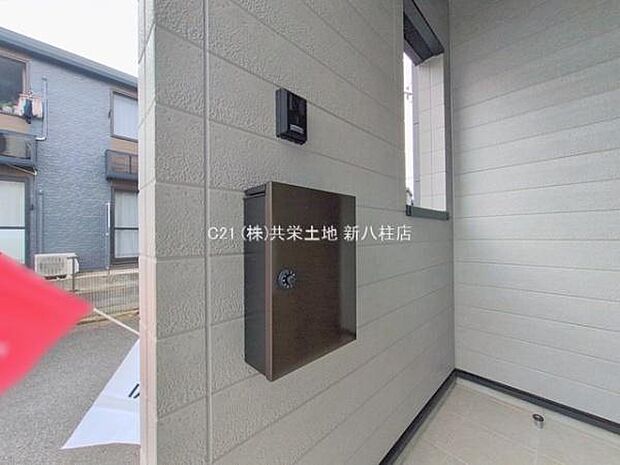 ポストとインターフォン