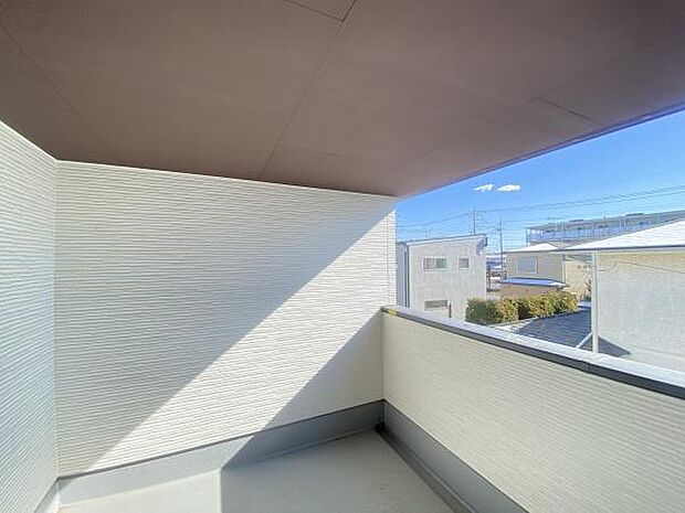 雨の心配不要なインナーバルコニー！