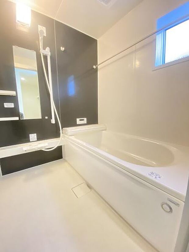 追い炊き機能、浴室暖房乾燥機能付き