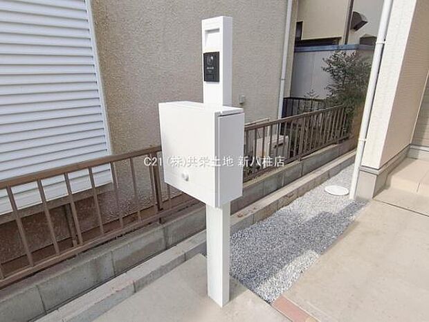 ポストとインターフォン