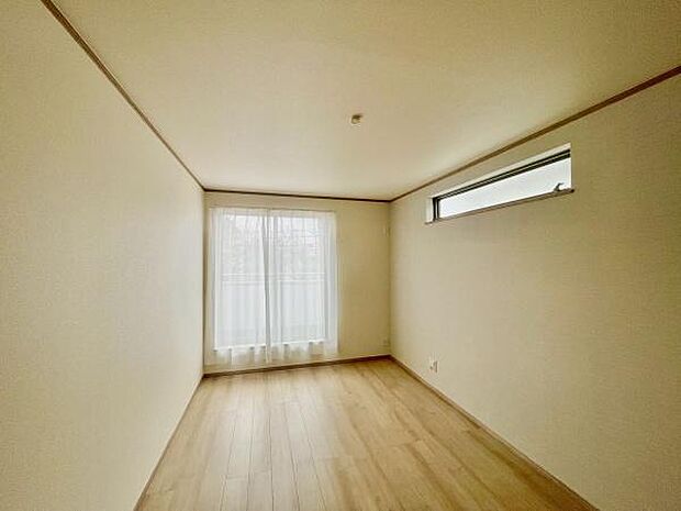 ＜洋室／Bed room＞7.5帖の主寝室，ウォークインクローゼット付き
