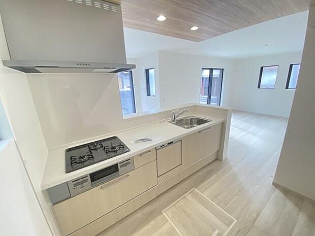 人気の対面キッチン！