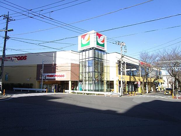 ヨークフーズ八柱さくら通り店まで600m、徒歩約8分毎日のお買い物に便利ですね