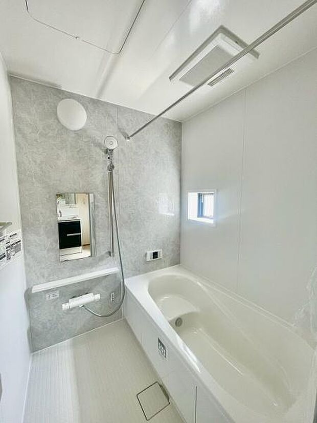 追い炊き機能、浴室暖房乾燥機能付き