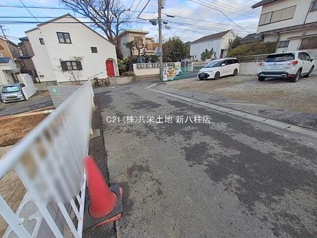 ＜前面道路＞前面道路