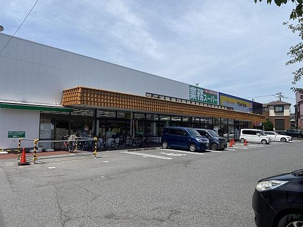 マツモトキヨシ八ヶ崎店まで624m