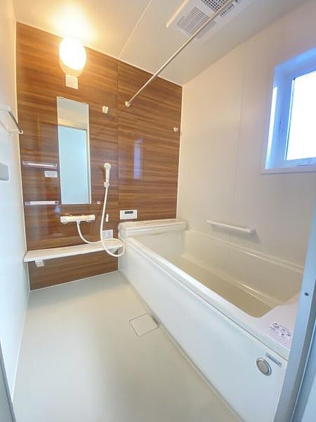 追い炊き機能、浴室暖房乾燥機能付き