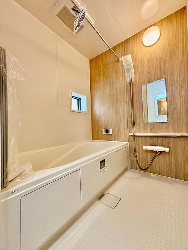 ＜浴室／Bath＞浴室暖房乾燥機能付き♪