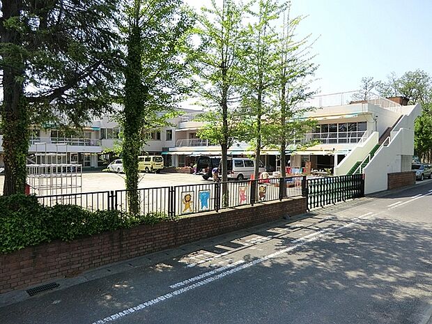 聖徳大学附属第二幼稚園まで620m、徒歩約8分送り迎えに嬉しい距離ですね