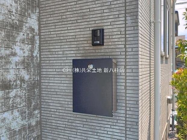 ポストとインターフォン