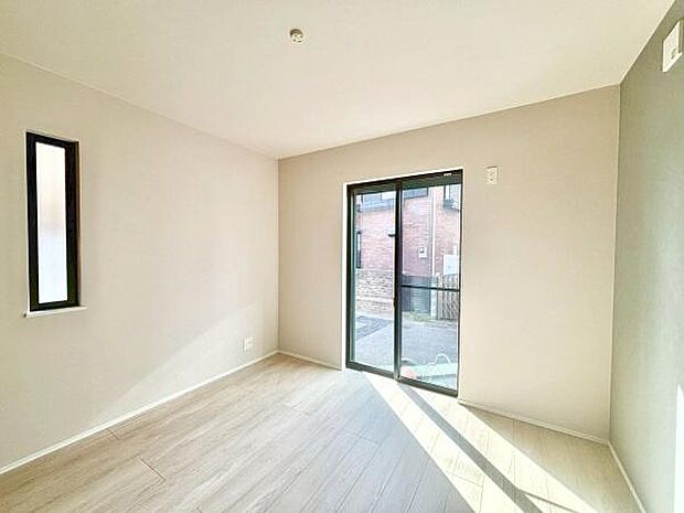 1階6.03帖の洋室