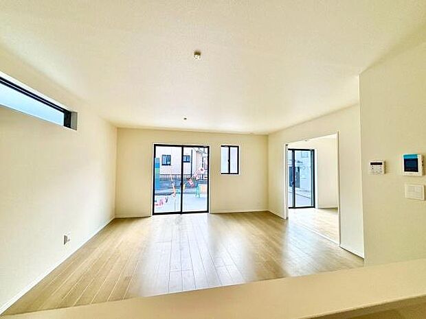 隣の洋室とつなげて使えます