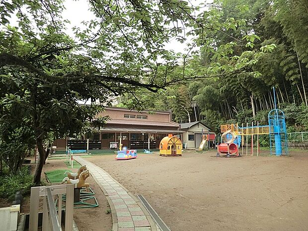 松戸いずみ幼稚園まで849m