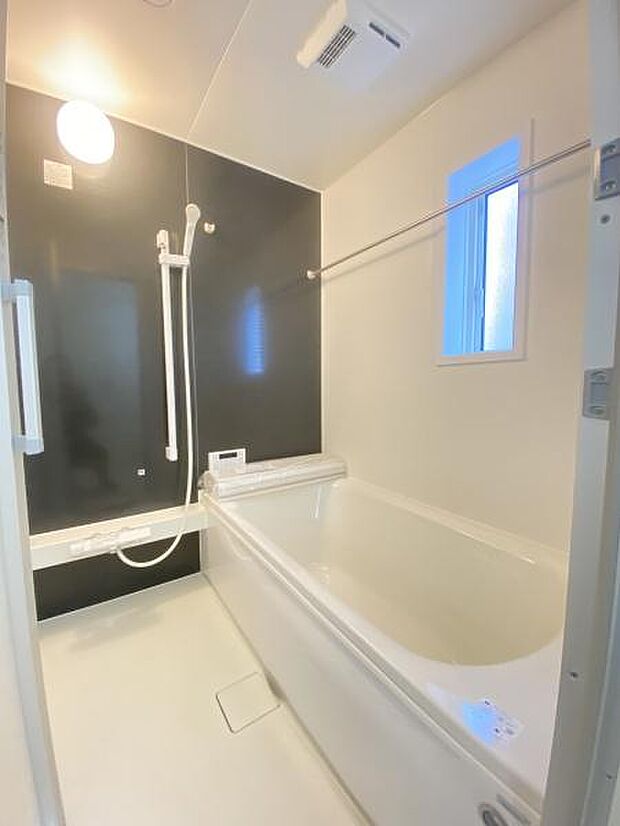 追い炊き機能、浴室暖房乾燥機能付き