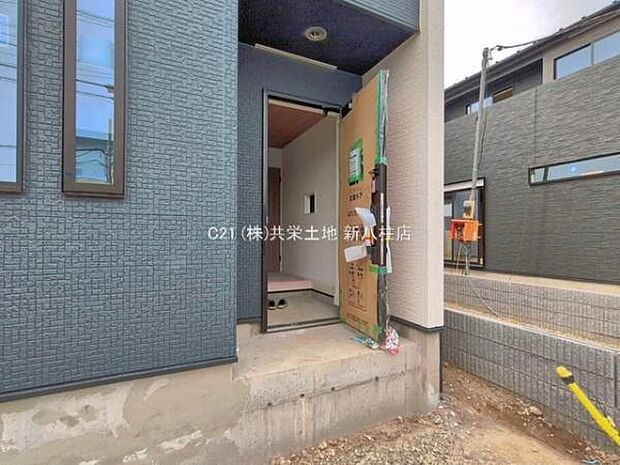 玄関ポーチ