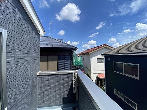 2面バルコニー付き
